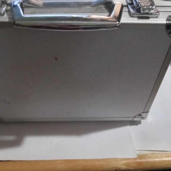 Intec Nintendo DS 3DS Hard Aluminum Silver Carrying Case Briefcase - Picture 2 of 6